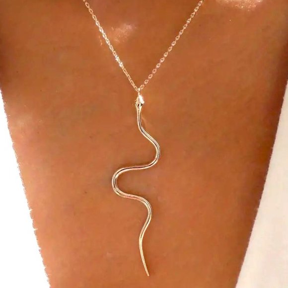 Snake Necklace Pendant Charm Chain Delicate Serpent Goth Rave Y2K Stylish Gold - Picture 1 of 3